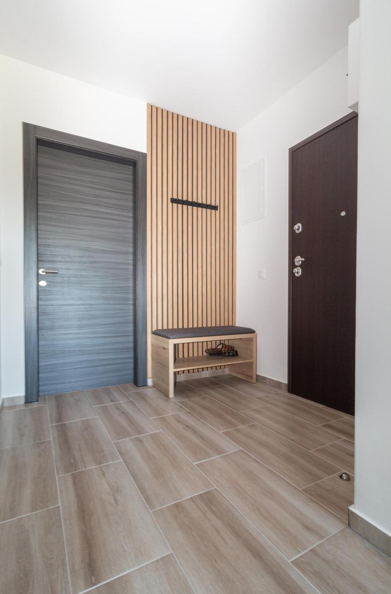 Modern And Spacious Apartment Helena Near The Beach Привлака Екстериор снимка